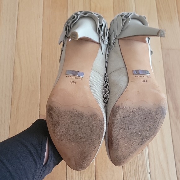 Badgley Mischka White Heels Elegant Design 9m - Picture 4 of 4